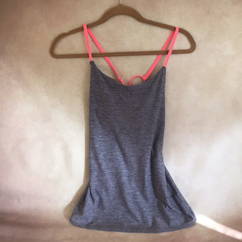 Lululemon size 6 workout tank